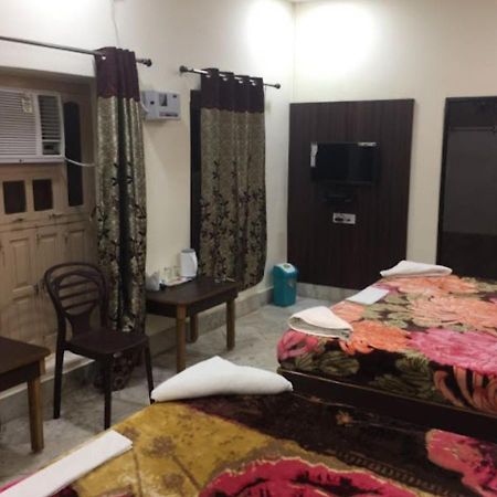 Liberty Guest House ורנאסי מראה חיצוני תמונה