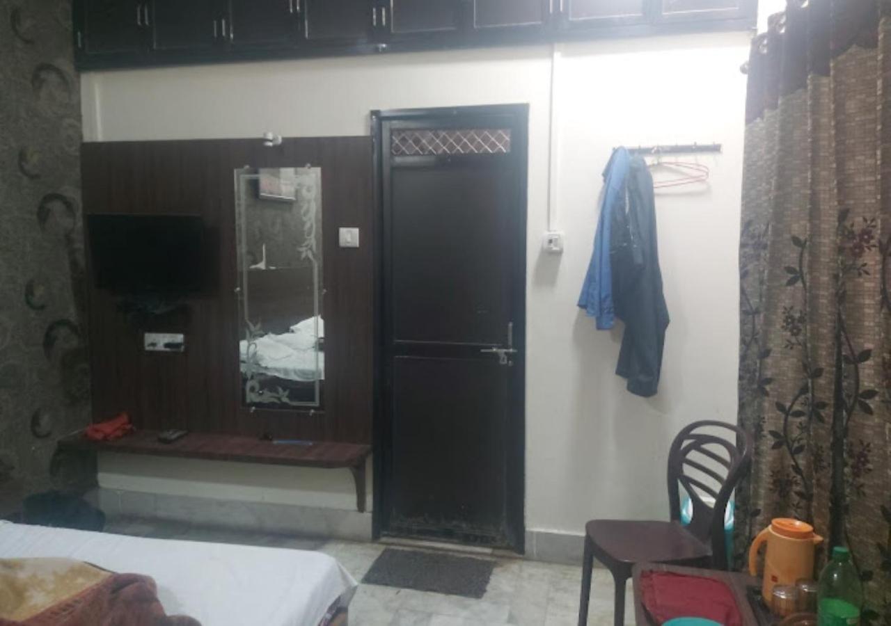 Liberty Guest House ורנאסי מראה חיצוני תמונה