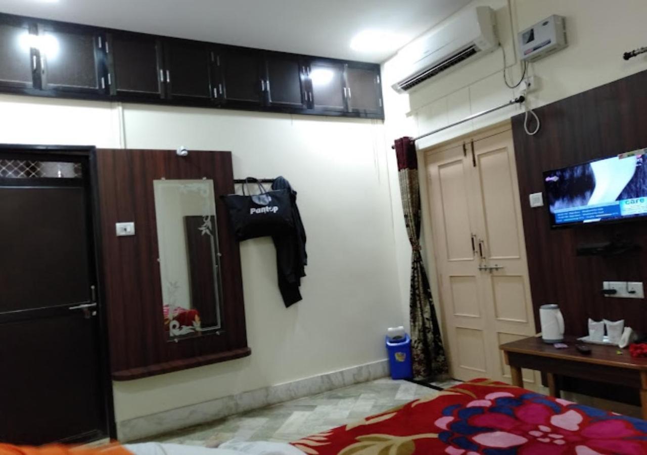 Liberty Guest House ורנאסי מראה חיצוני תמונה