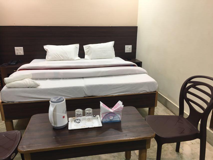 Liberty Guest House ורנאסי מראה חיצוני תמונה